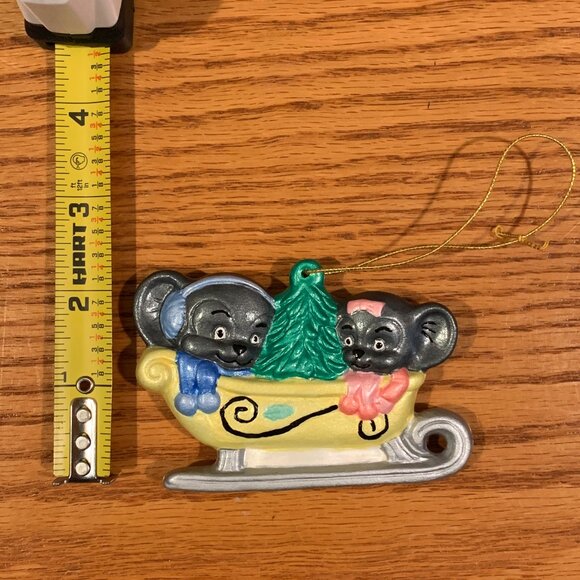 VINTAGE HANDMADE CERAMIC CHRISTMAS ORNAMENT, 2 MICE INA SLEIGH - Picture 4 of 4